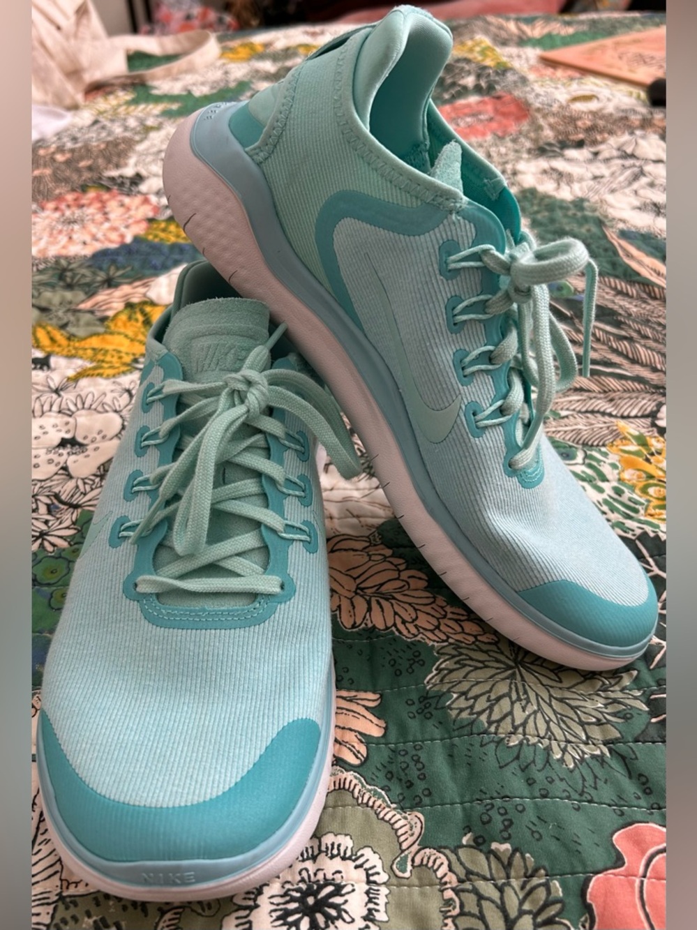 Nike Free RN Women's Island Mint Green Lightweight Running Shoes Size 9